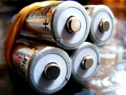 The Ambell Company uses batteries from two different manufacturers. Historically, 60% of the batteri
