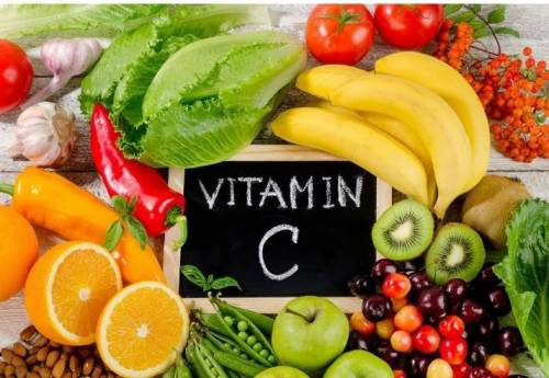 Which vitamin is more soluble in water ? reference the structure