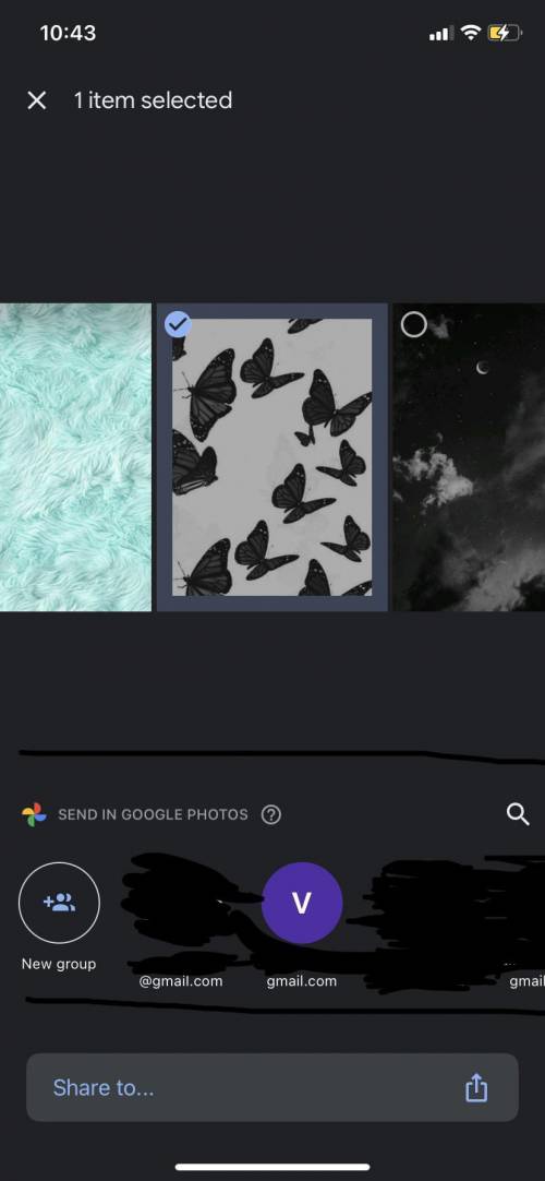 does anyone knows how I can remove those people at the bottom In google photos it’s not showing up
