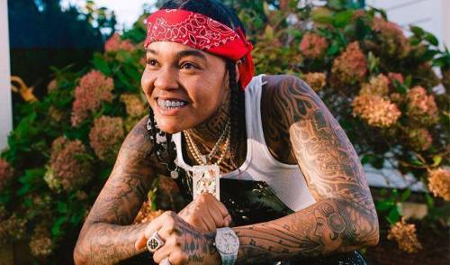 Someone put a pic of young m.a