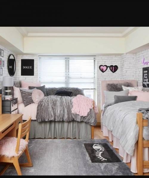 Does anyone have any dorm room designs for the walls? I have a pink comforter with grey on the flip