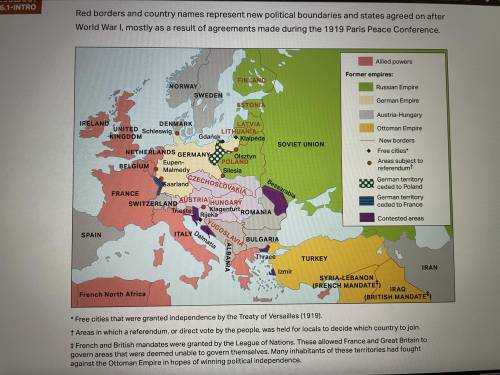 Using the maps, identify what political changes occurred in Europe between 1914 and 1922.
